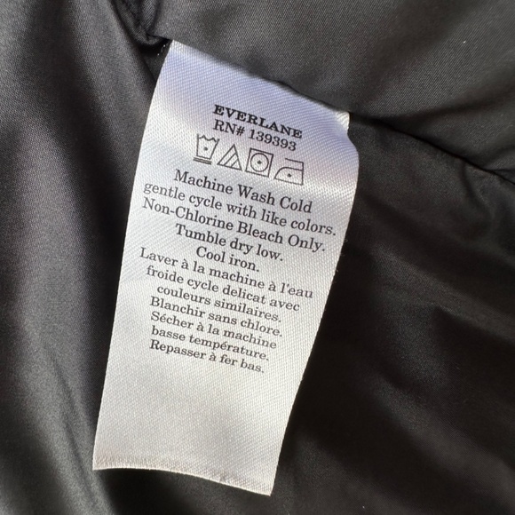 Everlane ReNew Short Parka Coat Jacket, Black, Large - Picture 14 of 16
